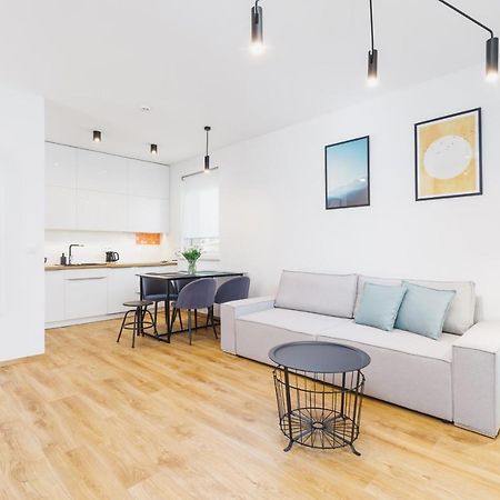 Apartments Supernova Near Tauron Arena By Noclegi Renters Cracovia Exterior foto