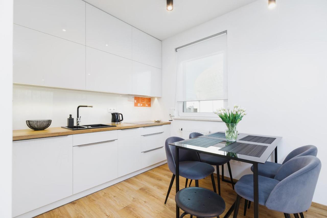 Apartments Supernova Near Tauron Arena By Noclegi Renters Cracovia Exterior foto