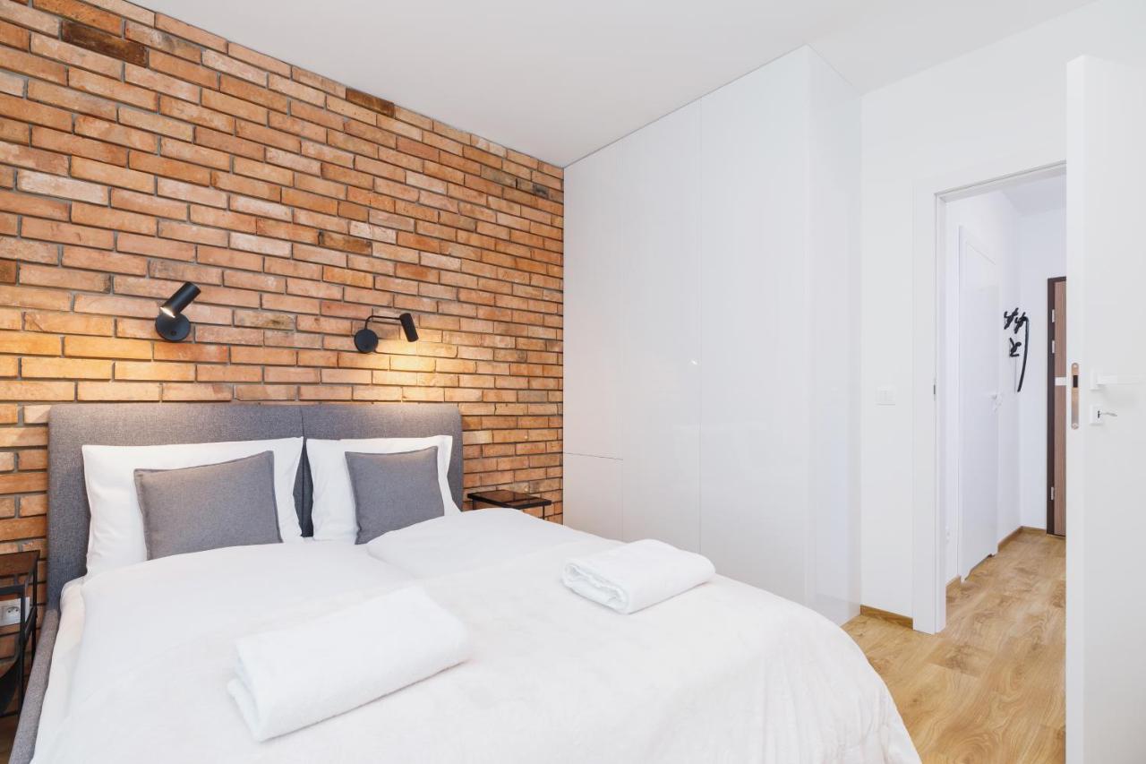 Apartments Supernova Near Tauron Arena By Noclegi Renters Cracovia Exterior foto