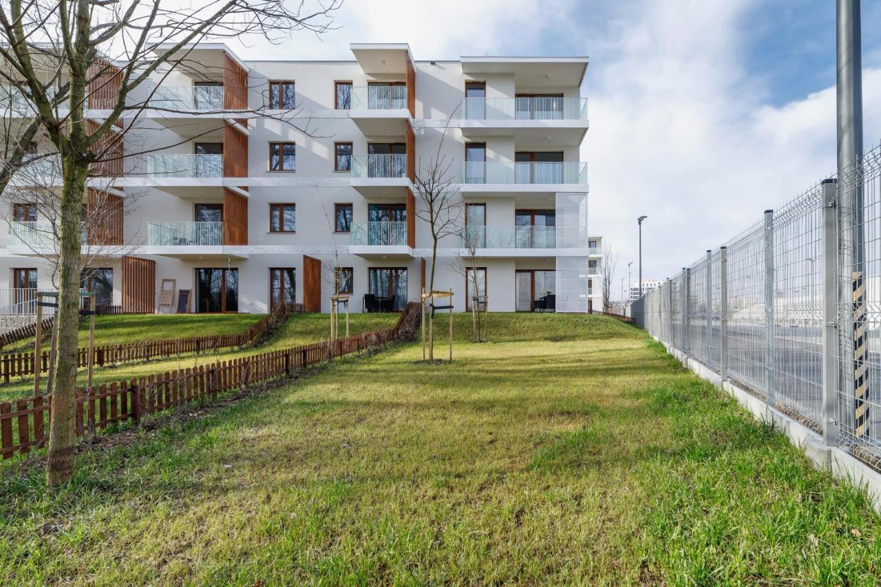 Apartments Supernova Near Tauron Arena By Noclegi Renters Cracovia Exterior foto